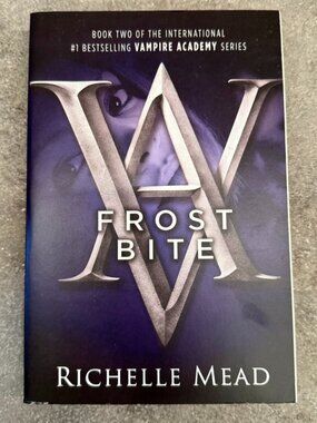 NEW Frostbite: Vampire Academy Book 2 Richelle Mead Paperback Young Adult YA